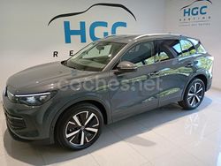 Gris / plata Usado 2025 VW Tiguan SUV | 40.990 € (Un poco caro)