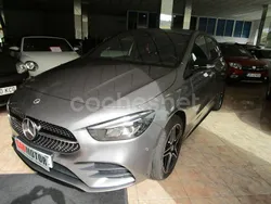 Gris / plata Usado 2022 Mercedes B250e Monovolumen | 35.995 € (Caro)