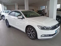 Blanco Usado 2015 VW Passat Edition Berlina | 13.990 € (Precio justo)