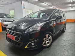 Negro Usado 2015 Peugeot 5008 Active Monovolumen | 7490 € (Precio justo)