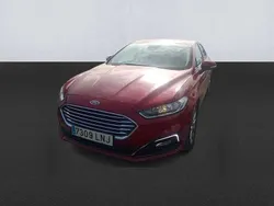 Rojo Usado 2021 Ford Mondeo Trend Utilitario | 19.900 €