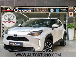 Blanco Usado 2023 Toyota Yaris Cross Active SUV | 23.895 € (Un poco caro)