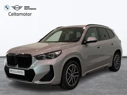 Spacesilber (metalizado) Usado 2024 BMW X1 Comfort Edition SUV | 44.875 € (Precio justo)