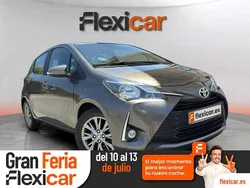 Gris / plata Usado 2020 Toyota Yaris Active Berlina | 13.990 € (Precio justo)