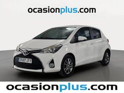 Blanco Usado 2015 Toyota Yaris Active Utilitario | 11.490 € (Precio justo)