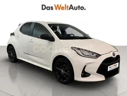 Blanco Usado 2023 Toyota Yaris Hybrid Business Edition Berlina | 19.790 € (Precio justo)