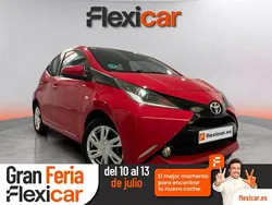 Rojo Usado 2016 Toyota Aygo X-play Utilitario | 8990 € (Precio justo)