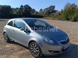 Gris / plata Usado 2012 Opel Corsa Berlina | 4900 € (Precio justo)