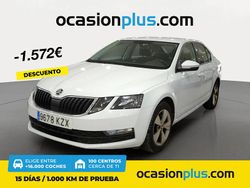 Blanco Usado 2019 Skoda Octavia Berlina | 17.300 € (Un poco caro)