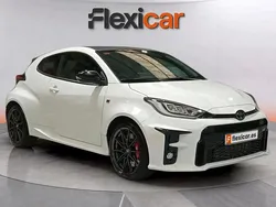 Blanco Usado 2021 Toyota Yaris Berlina | 31.090 € (Precio justo)