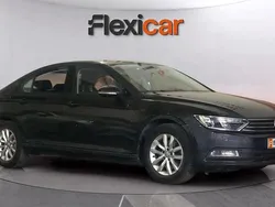 Gris Usado 2017 VW Passat Advance Berlina | 15.490 € (Precio justo)