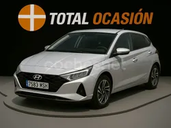 Gris / plata Usado 2024 Hyundai i20 Berlina | 19.990 € (Un poco caro)
