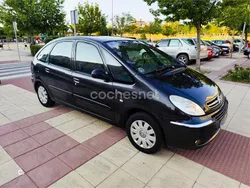 Negro Usado 2007 Citroën Xsara Picasso Exclusive Monovolumen | 2300 € (Precio justo)