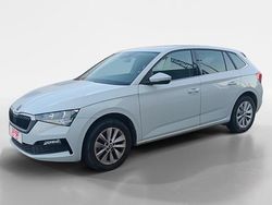 Blanco Usado 2024 Skoda Scala Ambition Utilitario | 18.490 € (Precio justo)
