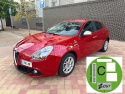 Rojo Usado 2016 Alfa Romeo Giulietta Utilitario | 5300 € (Precio justo)