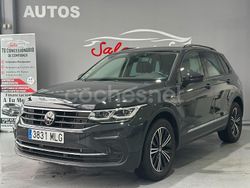 Gris / plata Usado 2023 VW Tiguan Life SUV | 35.500 € (Precio justo)