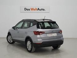 Gris / plata Usado 2024 Seat Arona Style SUV | 19.900 € (Precio justo)