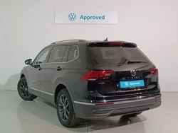 Negro Usado 2024 VW Tiguan Allspace Life SUV | 42.900 € (Un poco caro)