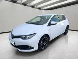 Blanco Usado 2018 Toyota Auris Hybrid Business Edition Utilitario | 16.950 € (Precio justo)