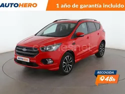 Rojo Usado 2017 Ford Kuga ST-Line SUV | 17.199 € (Precio justo)
