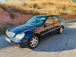 Azul Usado 2002 Mercedes C240 Avantgarde Berlina | 2990 €