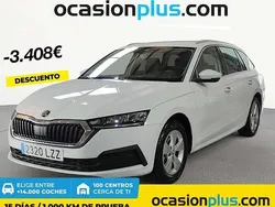 Blanco Usado 2022 Skoda Octavia Ambition Familiar | 18.628 € (Precio justo)