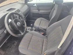 Azul Usado 2006 VW Polo Advance Berlina | 2800 € (Buen precio)