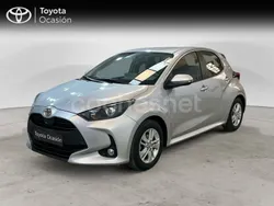Gris / plata Usado 2024 Toyota Yaris Berlina | 19.500 € (Precio justo)