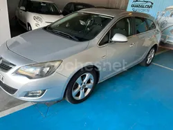 Gris / plata Usado 2011 Opel Astra Cosmo Berlina | 4300 € (Buen precio)