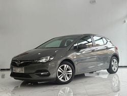 Plateado Usado 2021 Opel Astra Design & Tech Utilitario | 13.490 € (Buen precio)