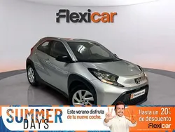 Gris / plata Usado 2024 Toyota Aygo Utilitario | 16.390 € (Caro)