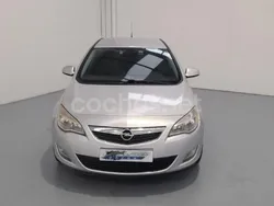 Gris / plata Usado 2011 Opel Astra Cosmo Berlina | 3900 € (Precio justo)