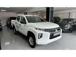 Blanco Usado 2021 Mitsubishi L200 Recogida | 29.900 € (Precio justo)
