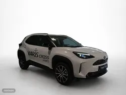 Gris Usado 2025 Toyota Yaris Cross Sport SUV | 29.500 €