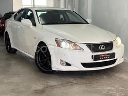 Blanco Usado 2008 Lexus IS220d Sport Line Berlina | 6990 € (Precio justo)