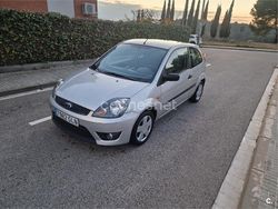 Gris / plata Usado 2009 Ford Fiesta Trend Berlina | 3500 € (Super precio)