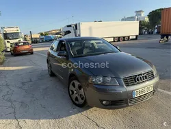 Azul Usado 2004 Audi A3 Attraction Berlina | 2900 € (Precio justo)