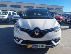 Blanco Usado 2018 Renault Grand Scénic IV Collection Monovolumen | 6800 €