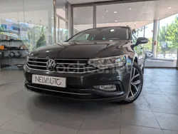 Gris / plata Usado 2020 VW Passat Executive Familiar | 17.900 € (Precio justo)