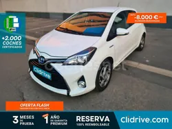 Blanco Usado 2015 Toyota Yaris Hybrid Advance Berlina | 13.490 € (Un poco caro)