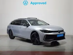 Gris plata Usado 2024 VW Passat R-line Familiar | 43.350 €