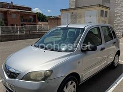 Gris / plata Usado 2006 Mazda 2 Active Berlina | 2990 €
