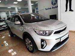 Gris / plata Usado 2022 Kia Stonic Plus SUV | 16.990 € (Un poco caro)