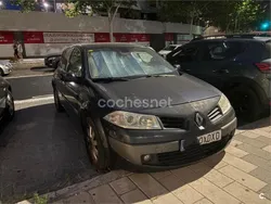 Negro Usado 2006 Renault Mégane II Dynamique Berlina | 3100 € (Precio justo)