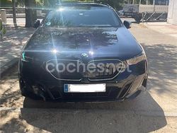 Azul Usado 2024 BMW 530e M Sport Familiar | 65.500 €