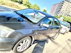 Gris / plata Usado 2005 Toyota Avensis Sol Berlina | 3500 € (Buen precio)