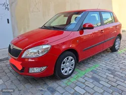 Rojo Usado 2010 Skoda Fabia Berlina | 5900 € (Precio justo)