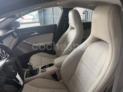 Gris / plata Usado 2014 Mercedes CLA200 Berlina | 10.999 € (Un poco caro)