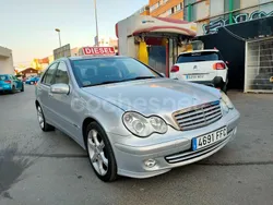 Gris / plata Usado 2006 Mercedes C220 Sport Edition Berlina | 5000 € (Precio justo)