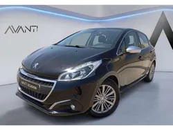 Negro Usado 2018 Peugeot 208 Allure Utilitario | 8490 € (Precio justo)